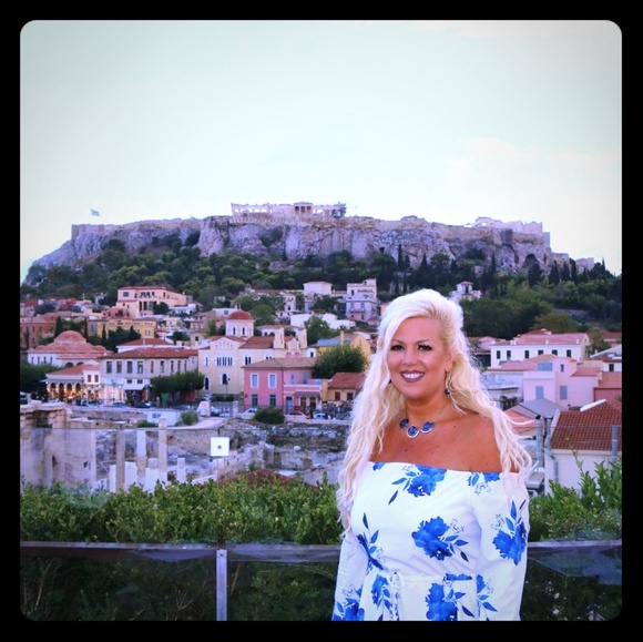 Meet your Posher, Amy - Picture 1 of 8